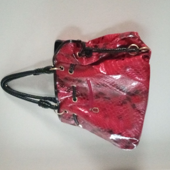 🍒Red and Black Tote Bag | LUCK Brand | Full zipper closure | Large carryall - Picture 4 of 11